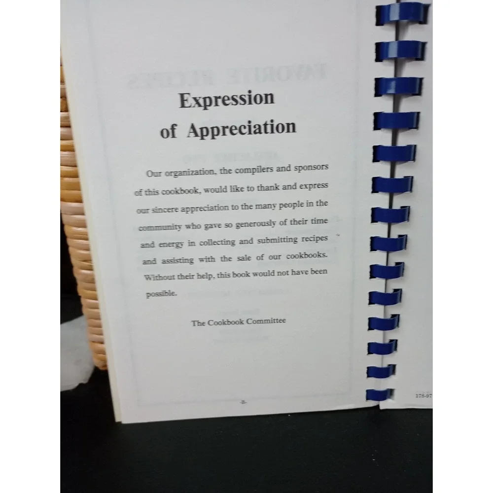 Apalachee Elementary Cookbook‎ Tallahassee, Florida 1997 Spiral